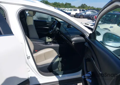 2021 Mazda Cx-30 2.5 Turbo z USA, uszkodzony, nr VIN 3MVDMBAY2MM312523